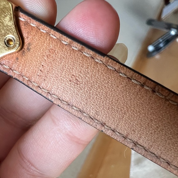 Louis Vuitton - Picture 10 of 11